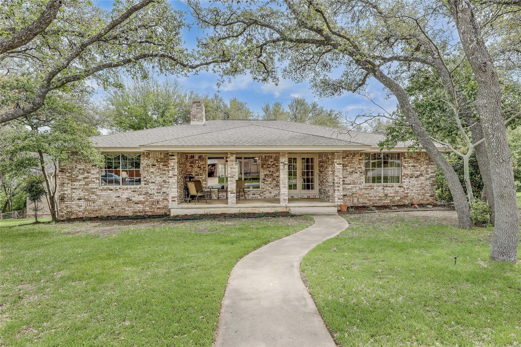 9 Inwood Cir Property Photo