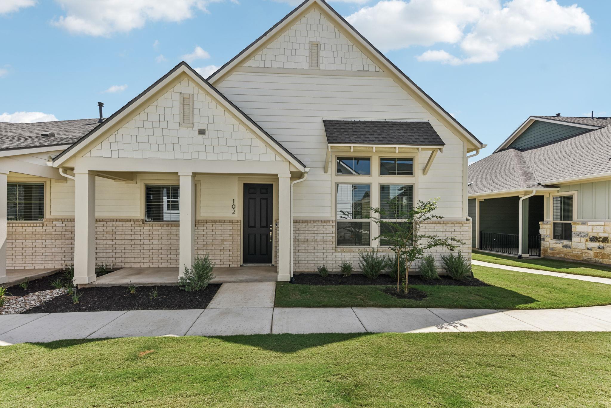 104 Maceo Way #102