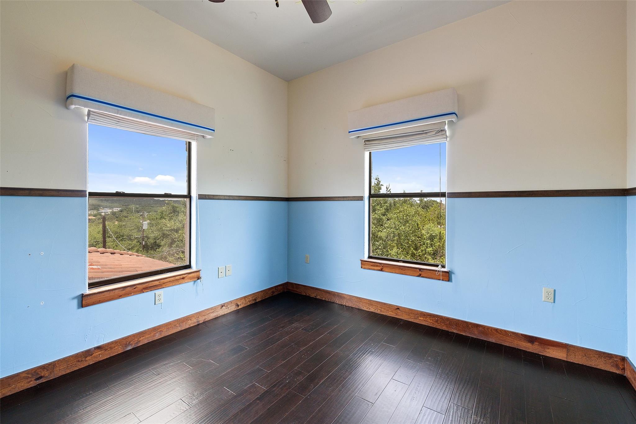 201 Cowal Dr Property Photo 26