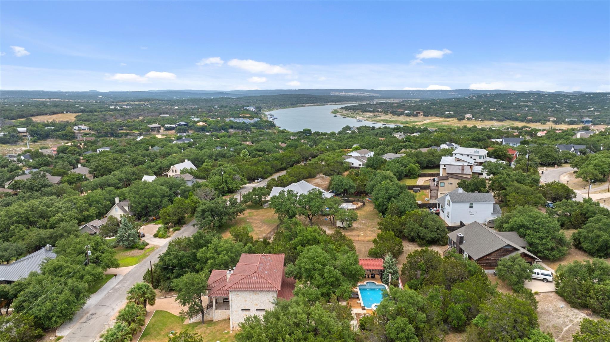 201 Cowal Dr Property Photo 39