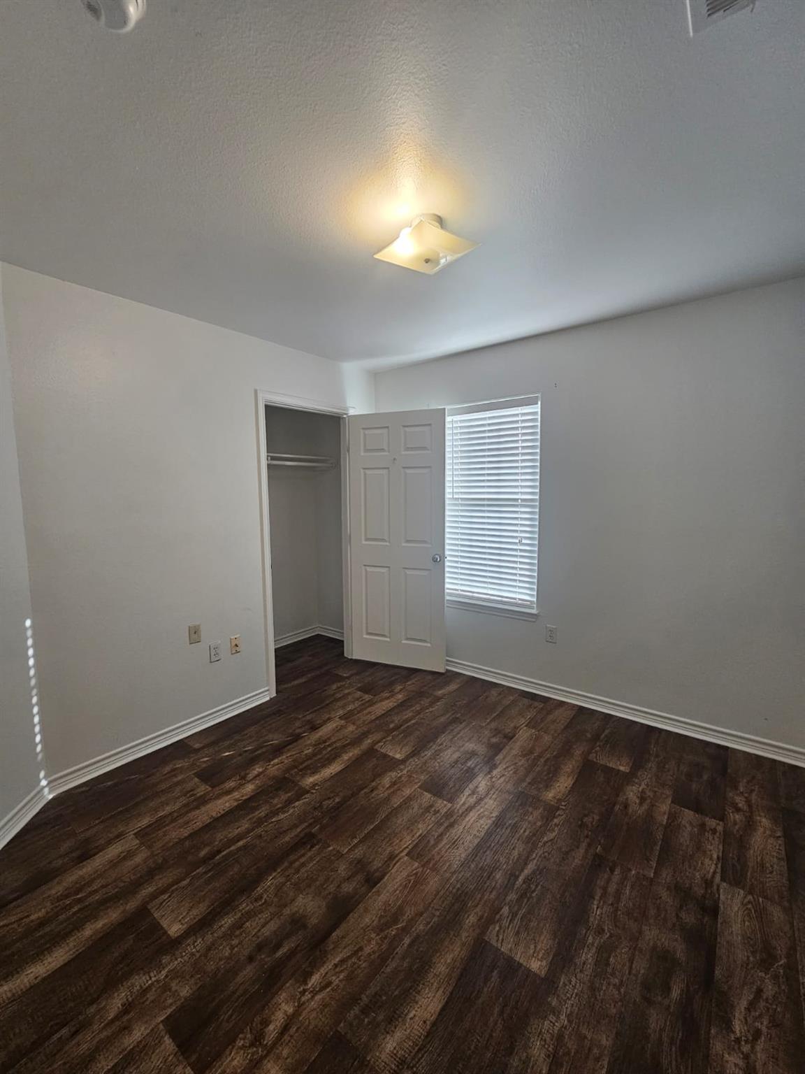 606 Trinity St Property Photo 9