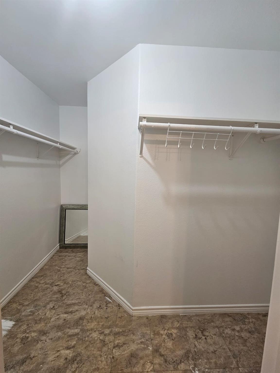 606 Trinity St Property Photo 16