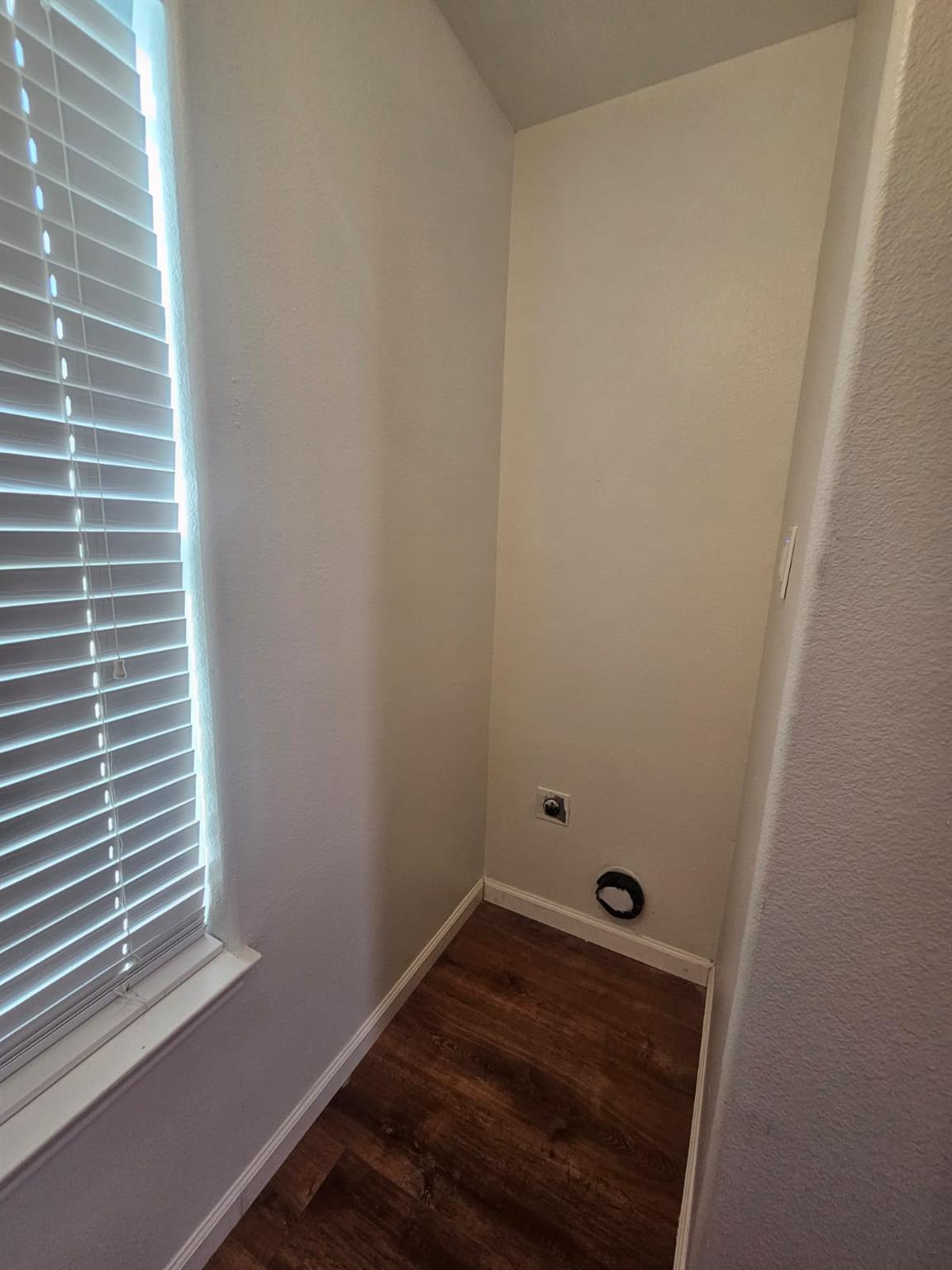 606 Trinity St Property Photo 17