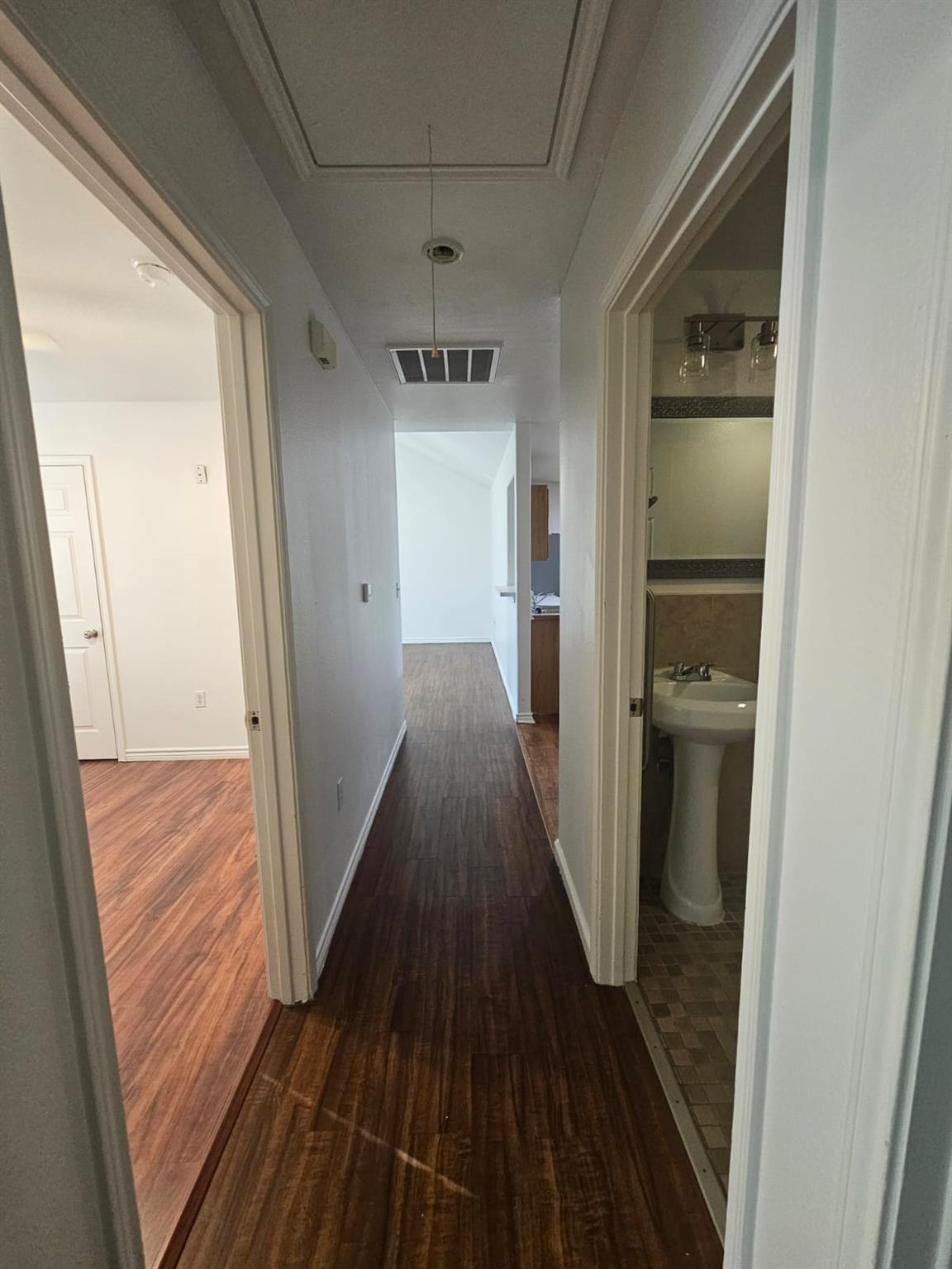 606 Trinity St Property Photo 19