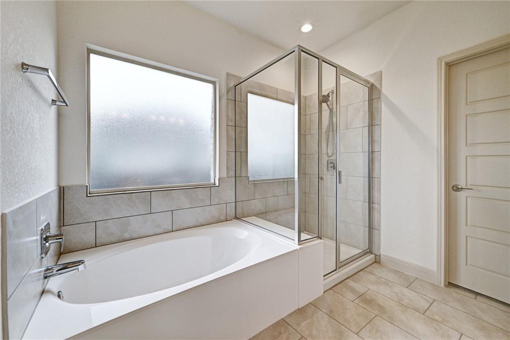 16500 Aventura Ave Property Photo 5