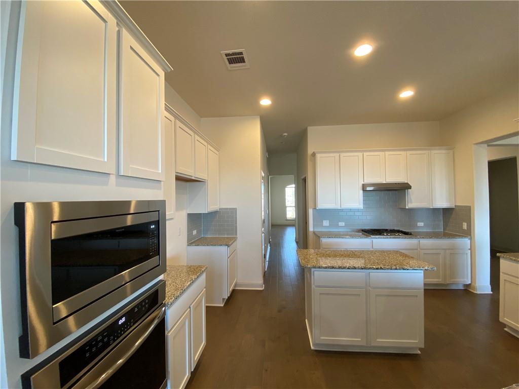 16500 Aventura Ave Property Photo 13