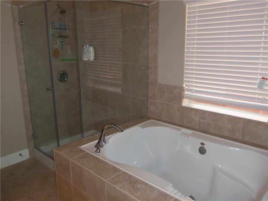 13621 Hymeadow Cir Property Photo 9