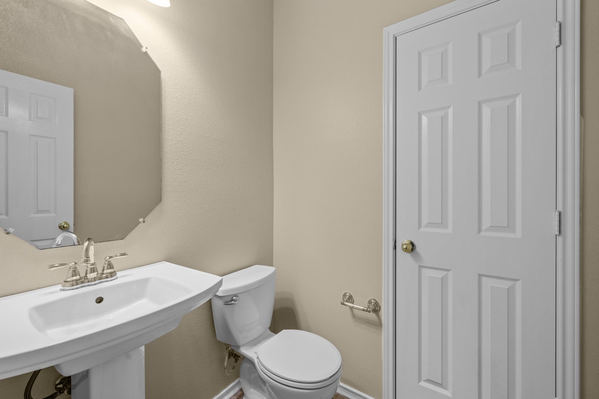 1142 Stone Forest Trl Property Photo 15