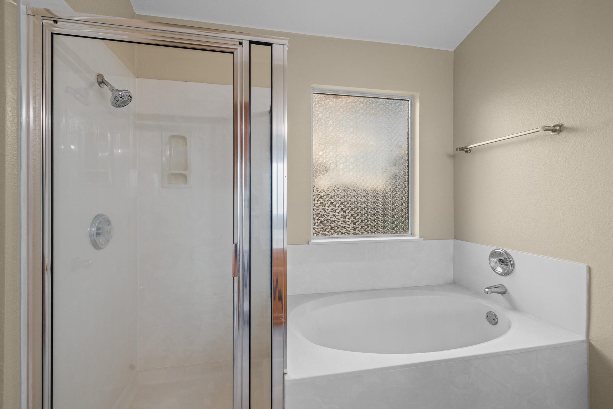 1142 Stone Forest Trl Property Photo 20