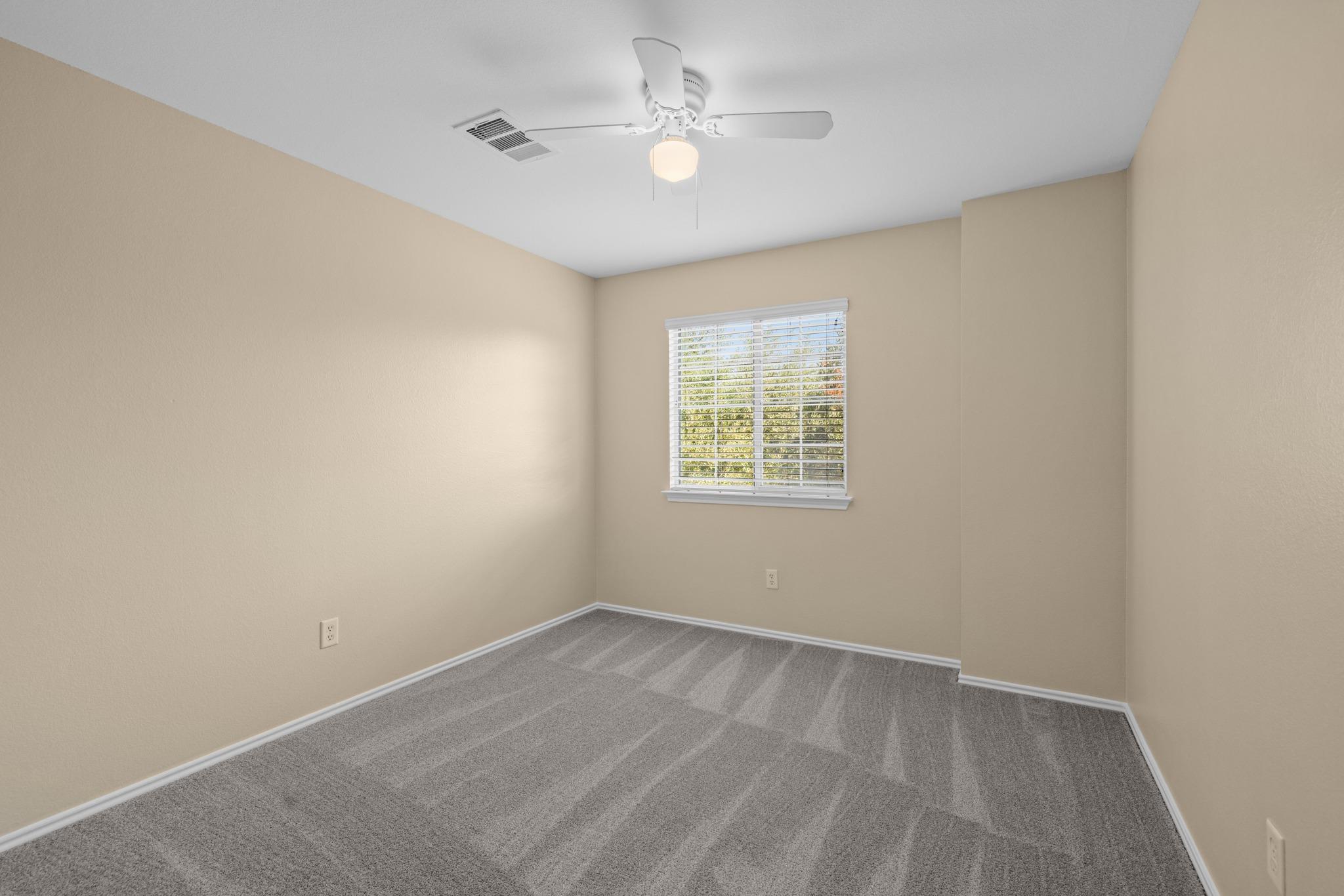 1142 Stone Forest Trl Property Photo 22