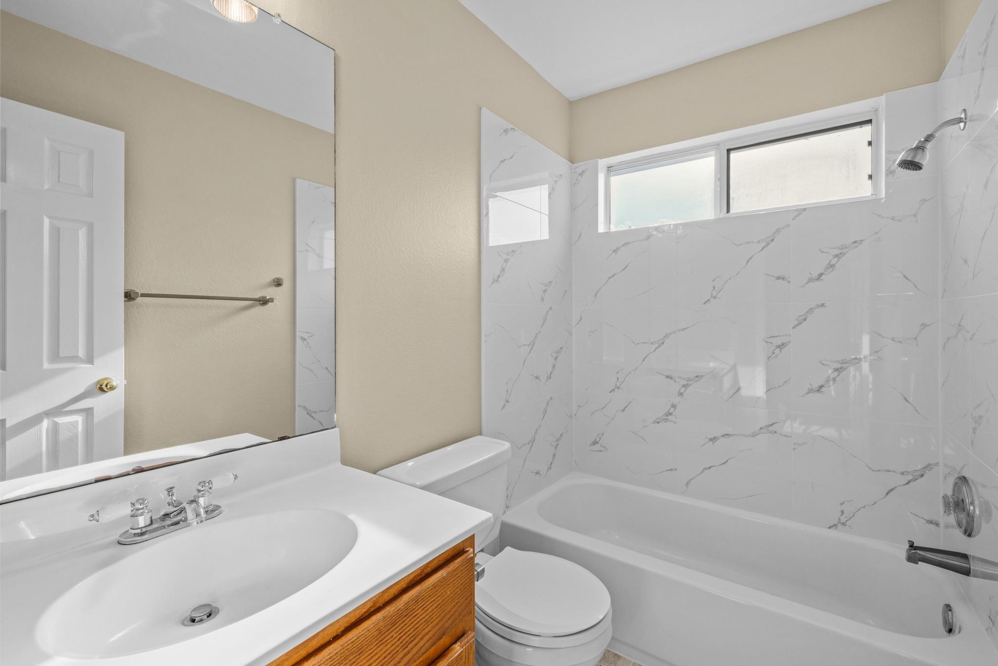 1142 Stone Forest Trl Property Photo 24
