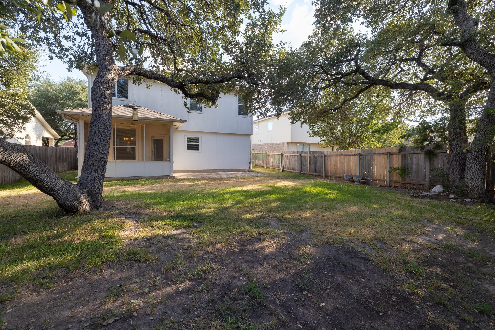 1142 Stone Forest Trl Property Photo 27
