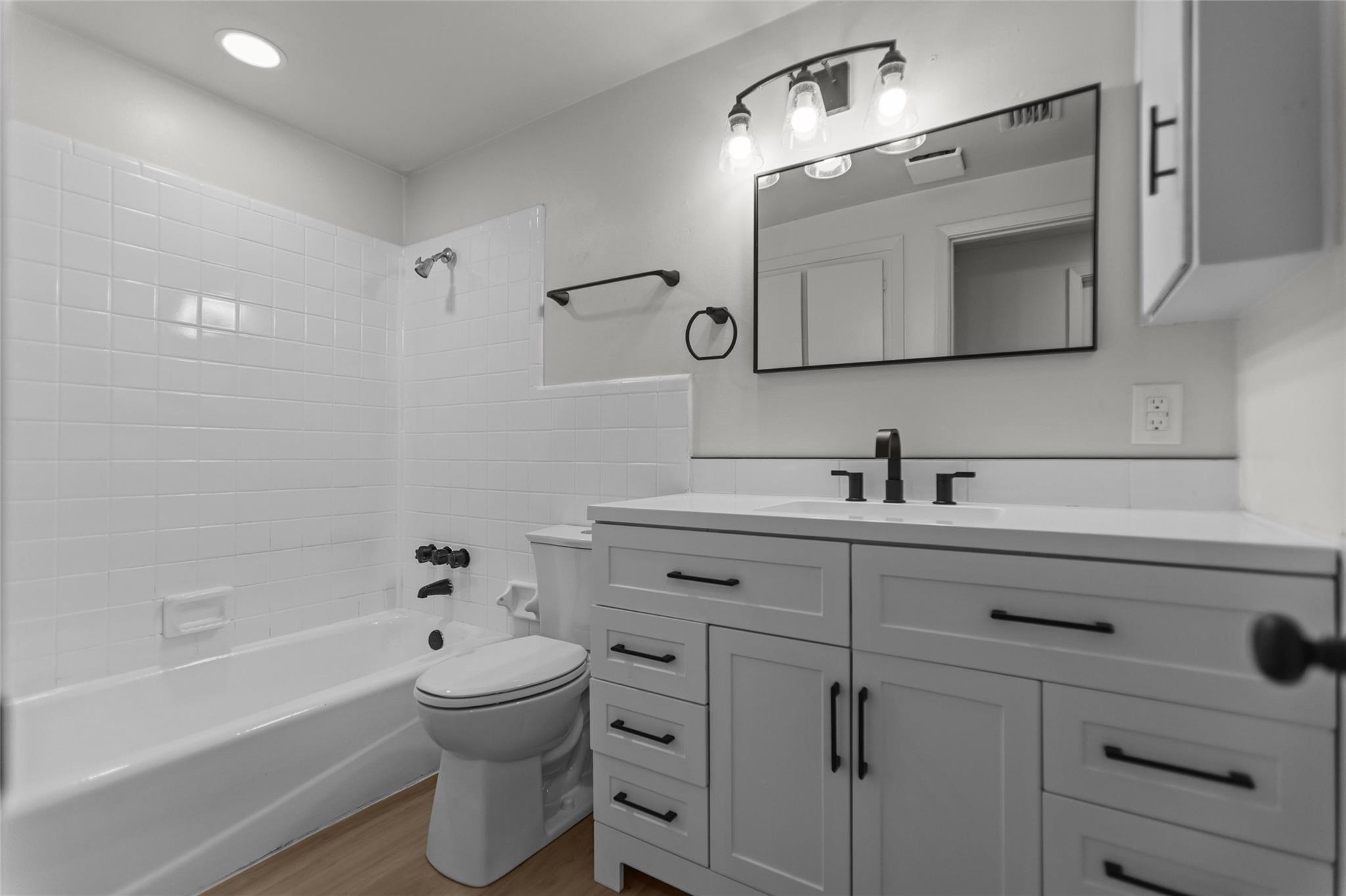515 W Houston St #515 Property Photo 11