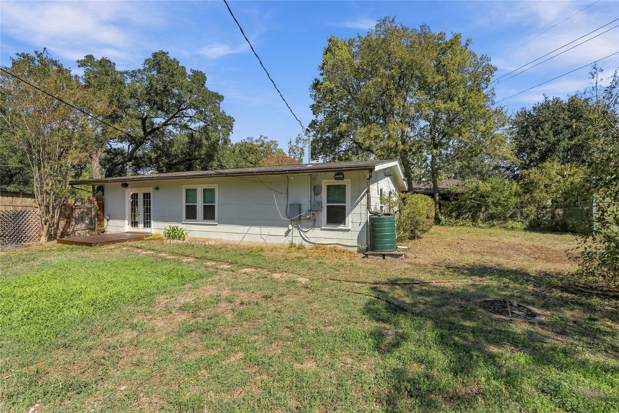2107 Benwick Cir Property Photo 28