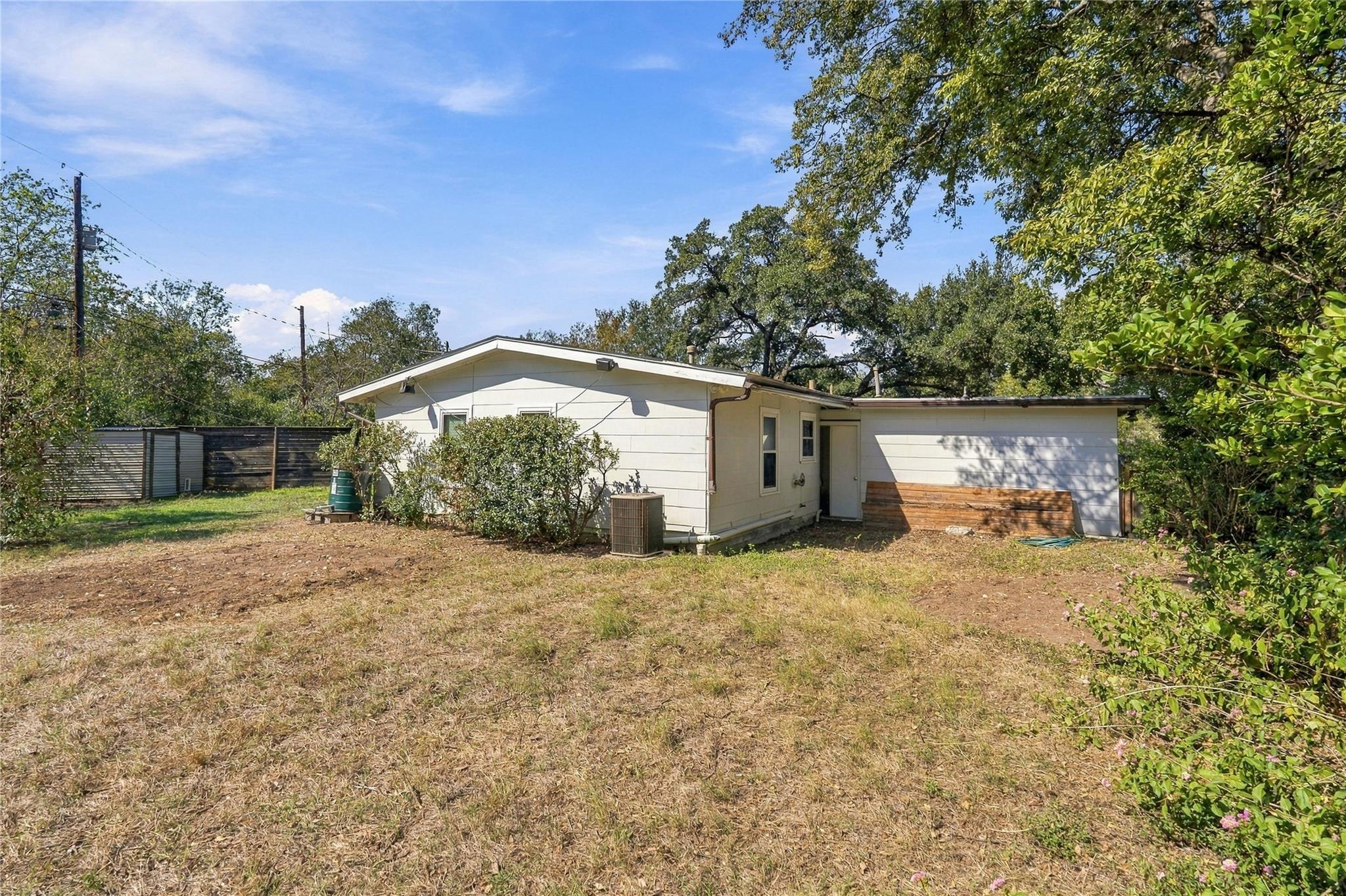 2107 Benwick Cir Property Photo 31