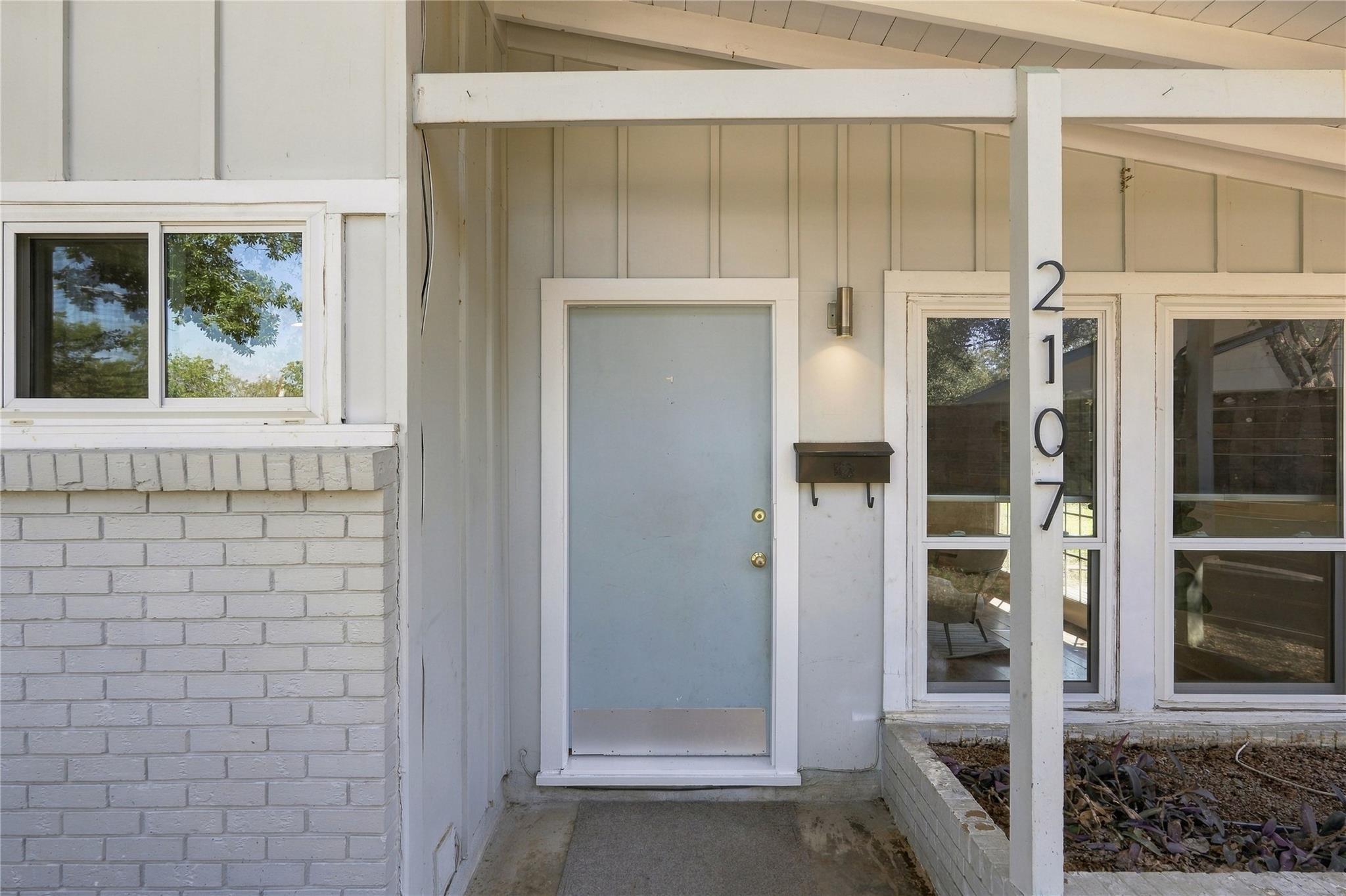 2107 Benwick Cir Property Photo 32