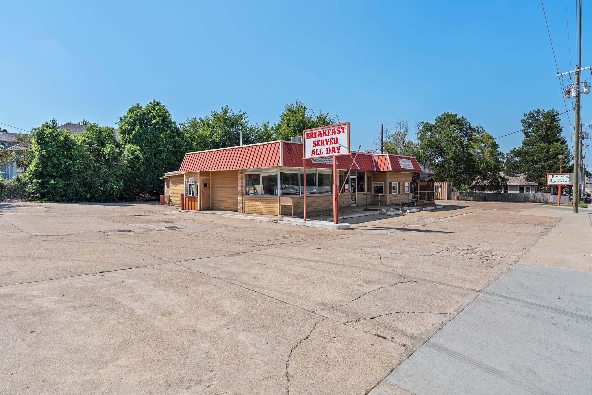 313 W Cameron Ave Property Photo
