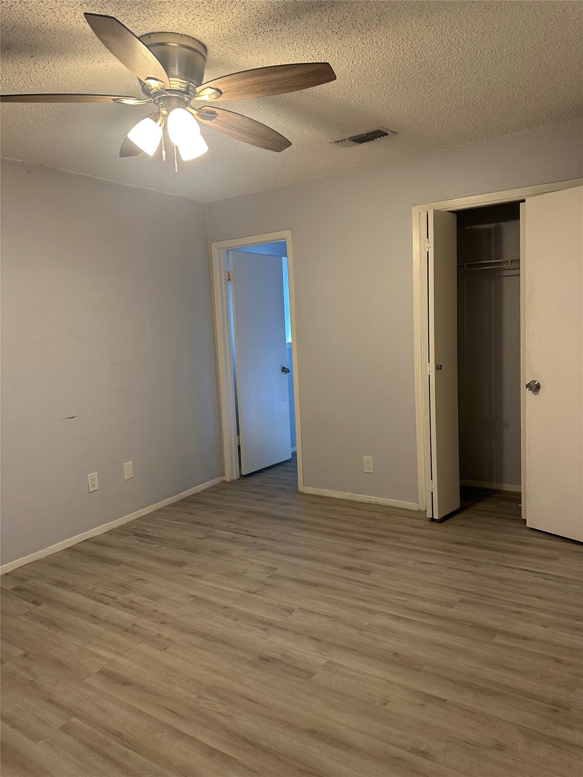 2807 Jadewood Ct #b Property Photo 9