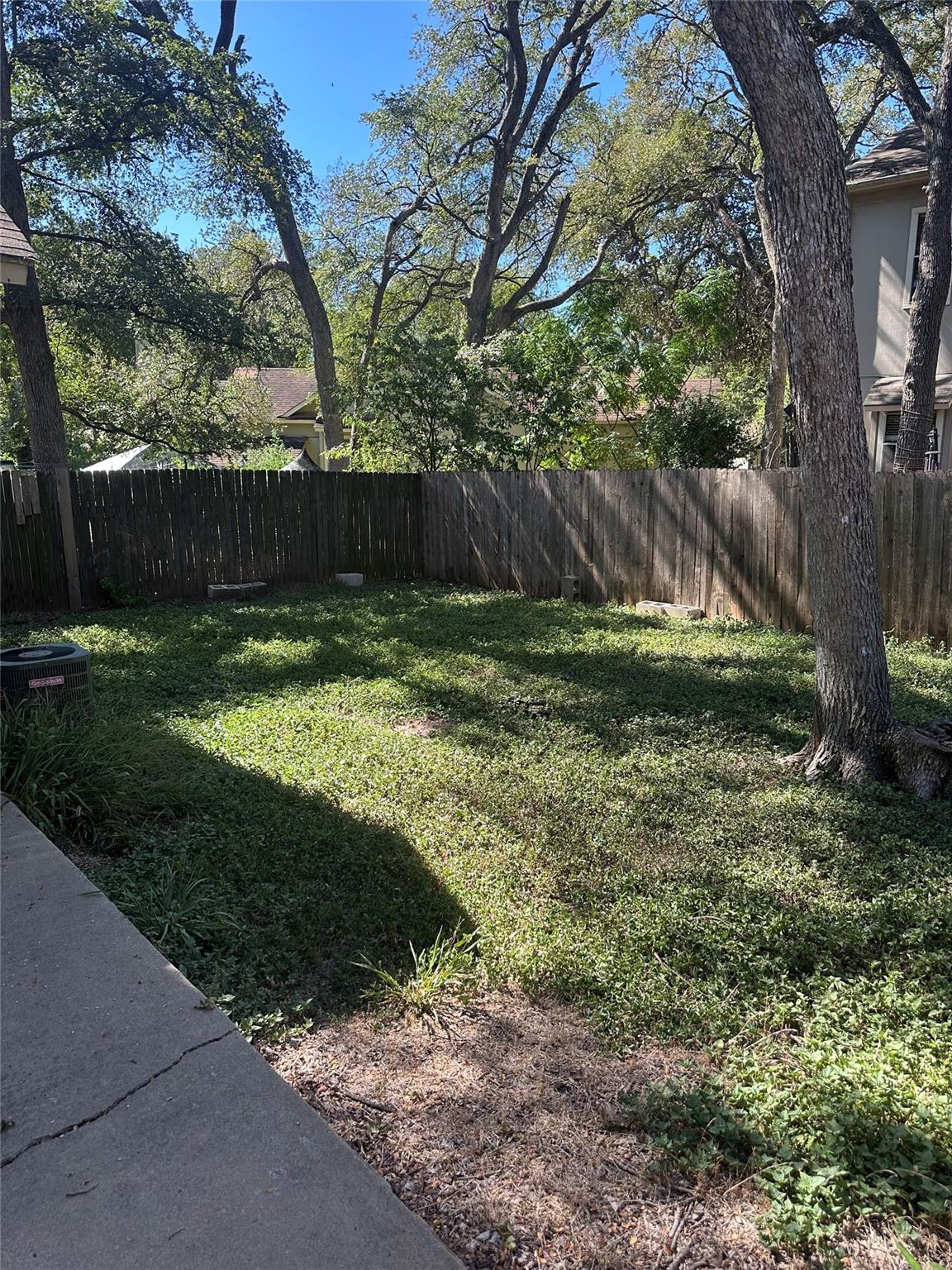 2807 Jadewood Ct #b Property Photo 11