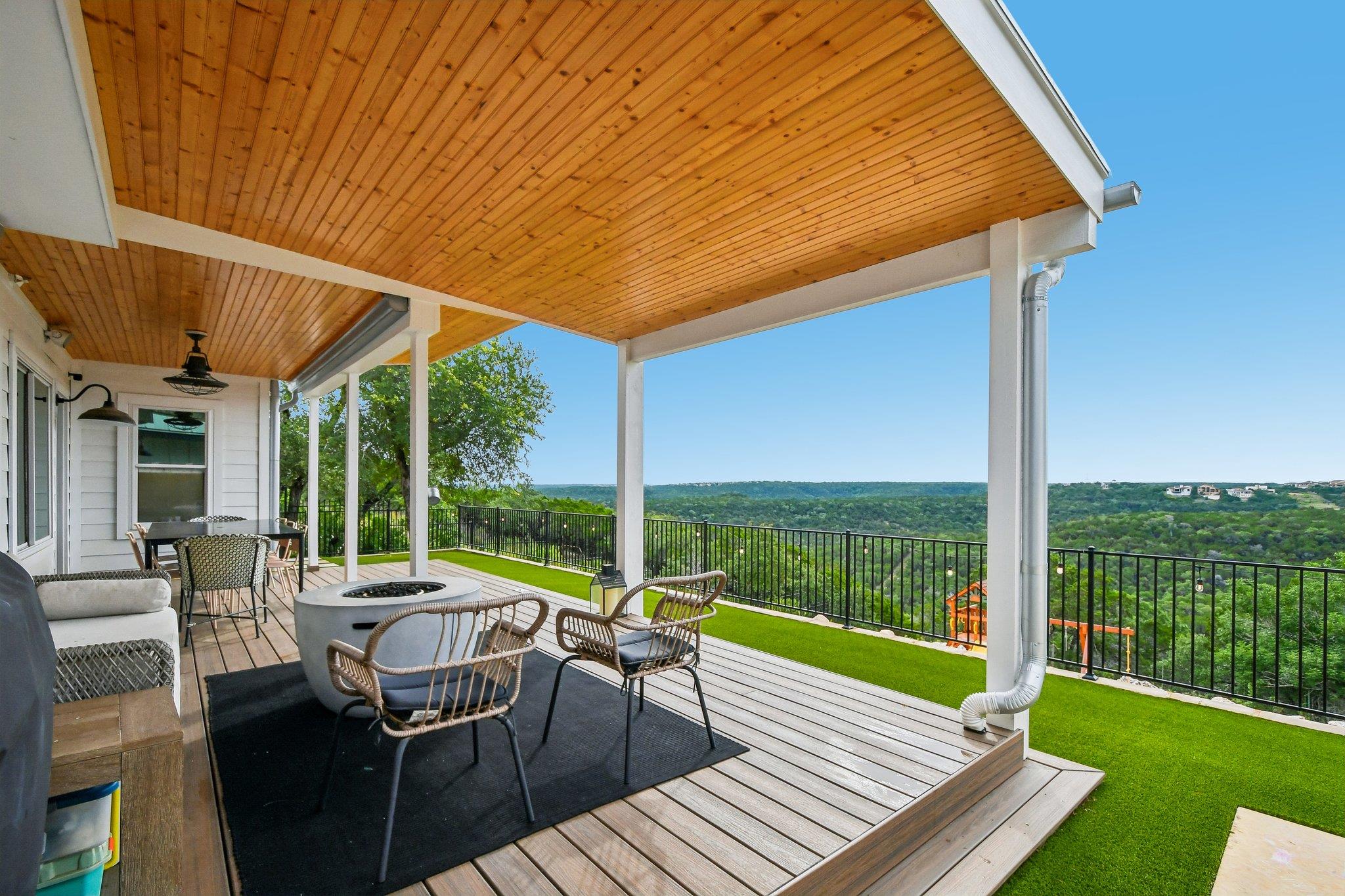 7105 Mountain Trail None Property Photo 1