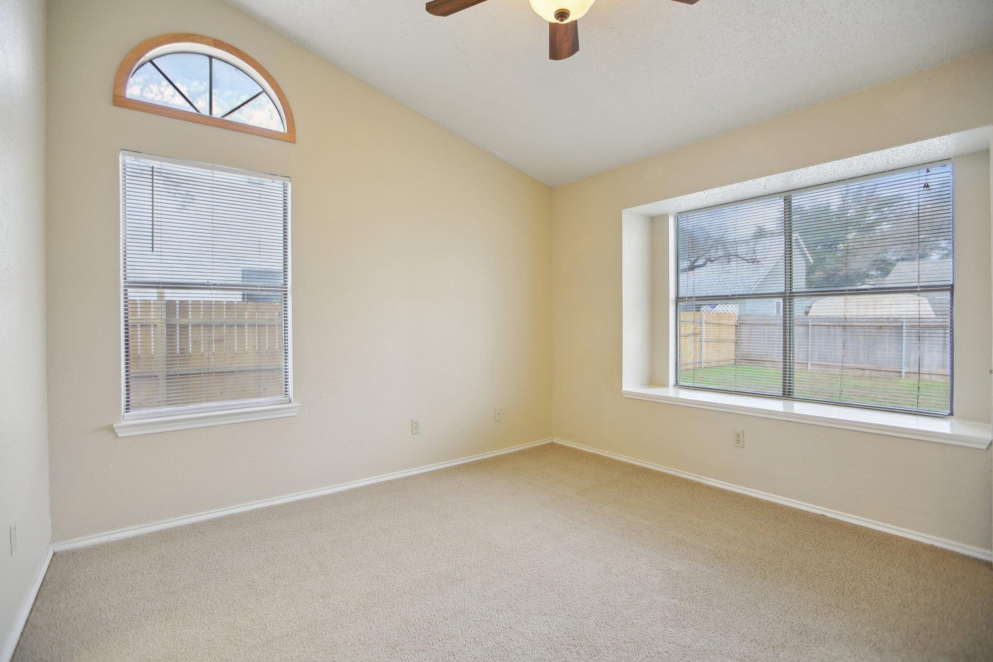 1405 Butternut Pl Property Photo 8