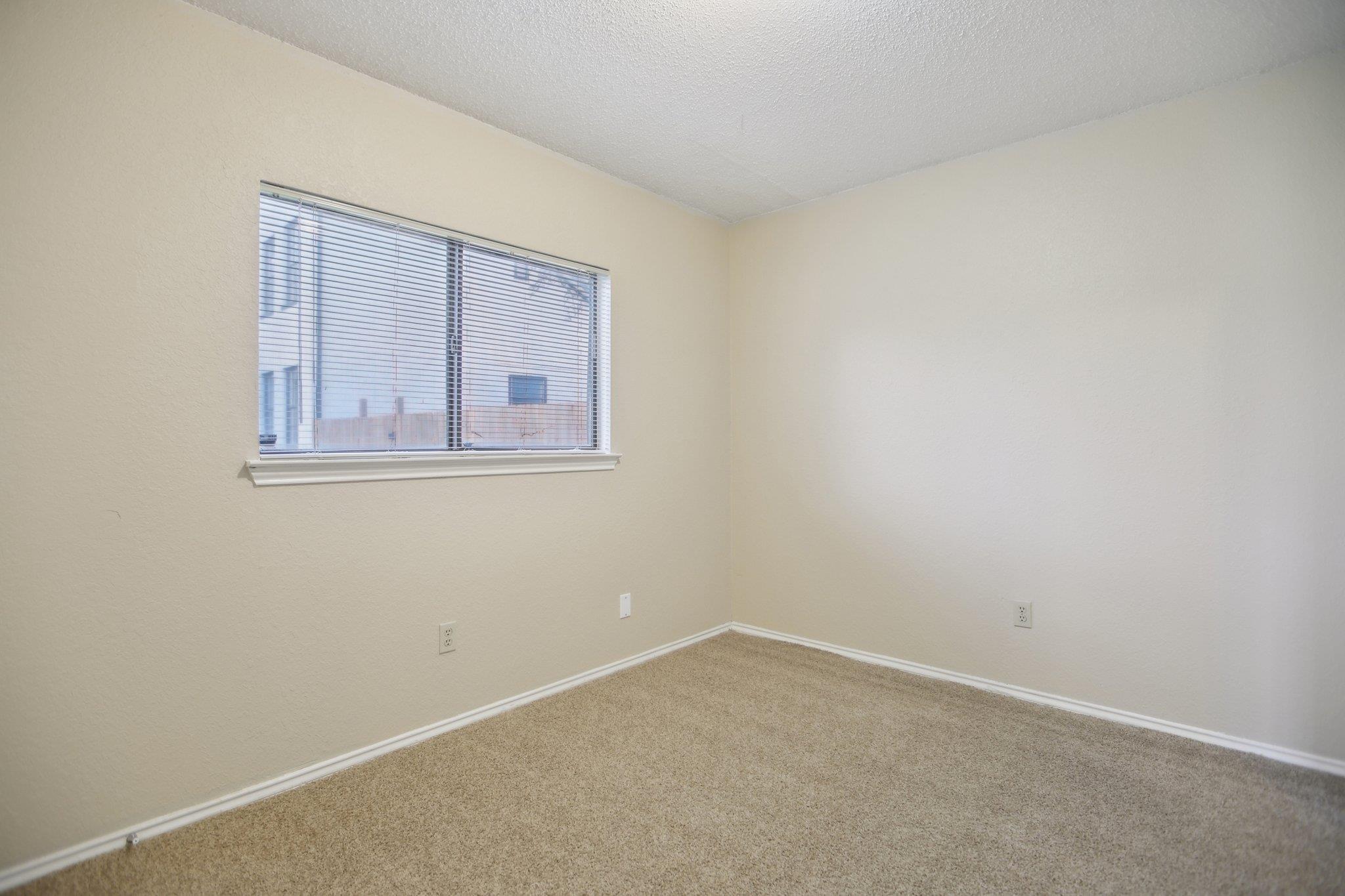 1405 Butternut Pl Property Photo 16
