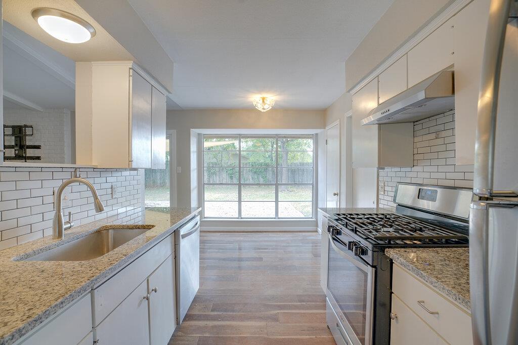 10110 Aspen St Property Photo 8