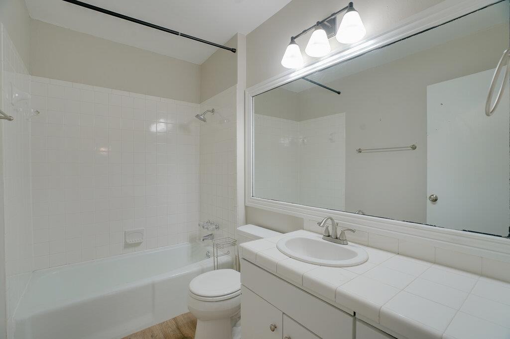 10110 Aspen St Property Photo 11