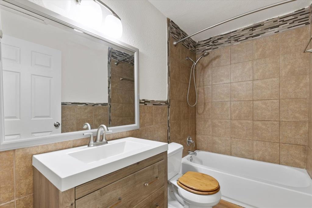 1801 Travis Heights Blvd Property Photo 7