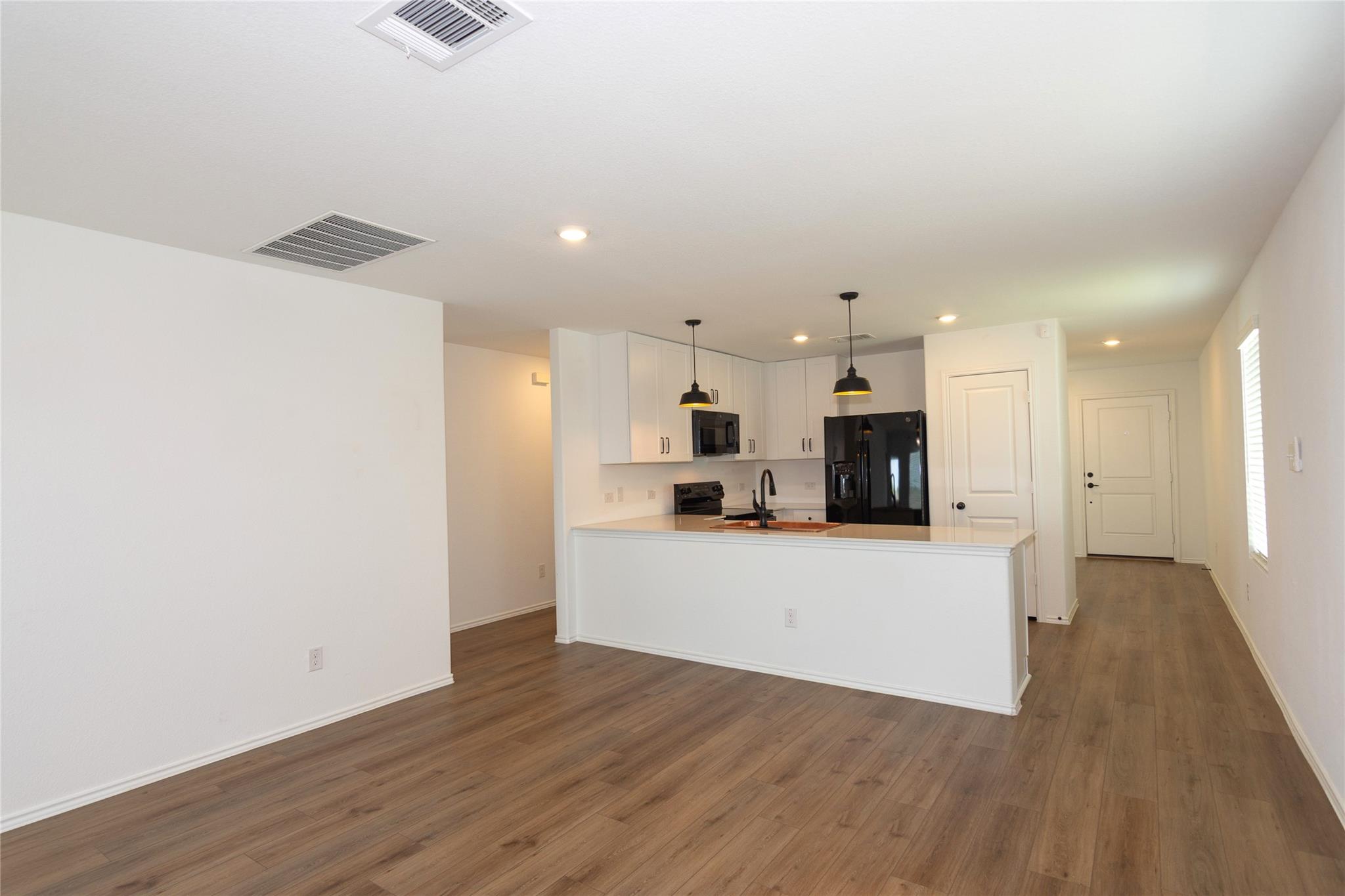 548 Rancho Del Cielo Loop Property Photo 8