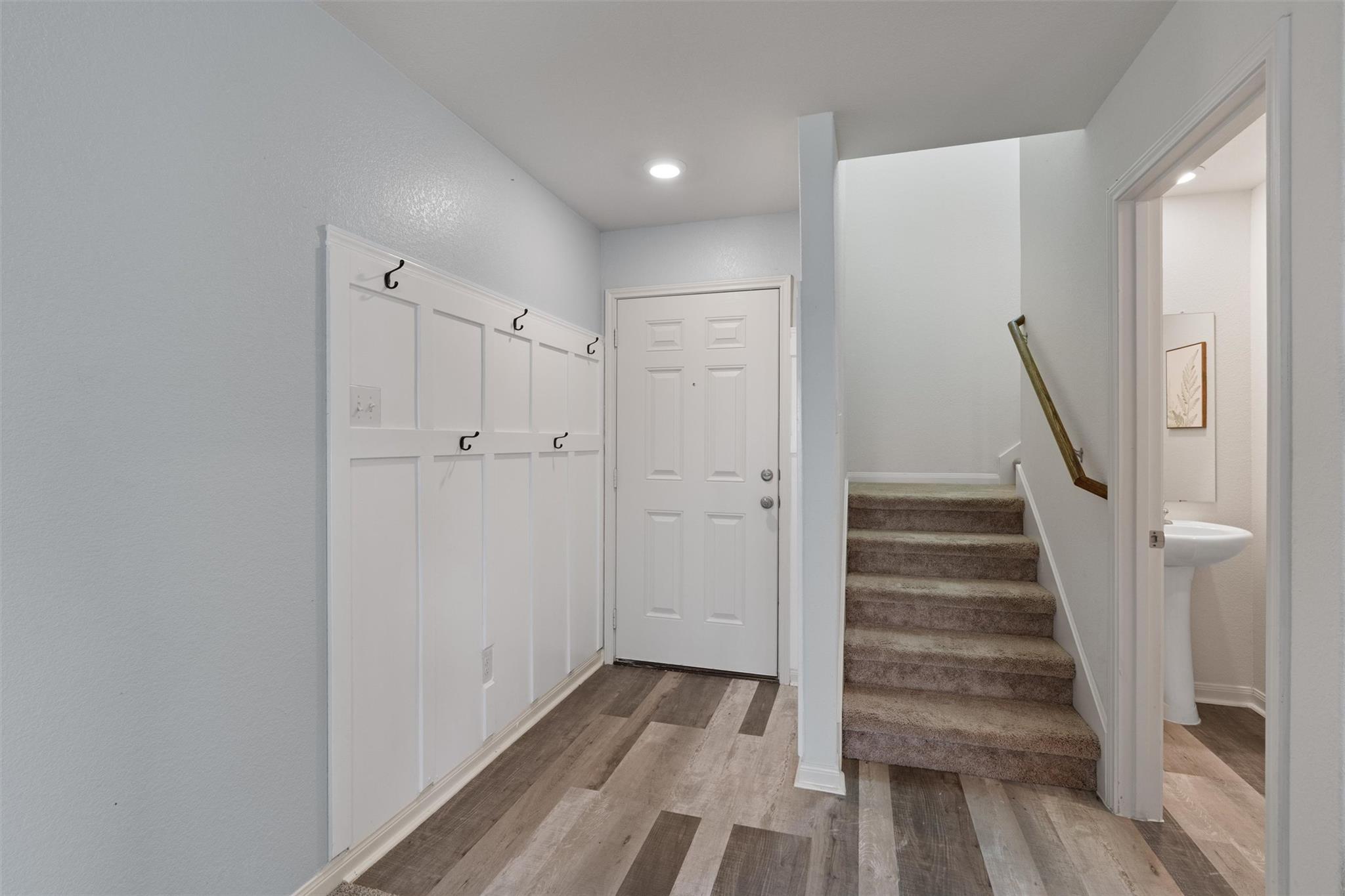 163 Niven Path #12k Property Photo 3