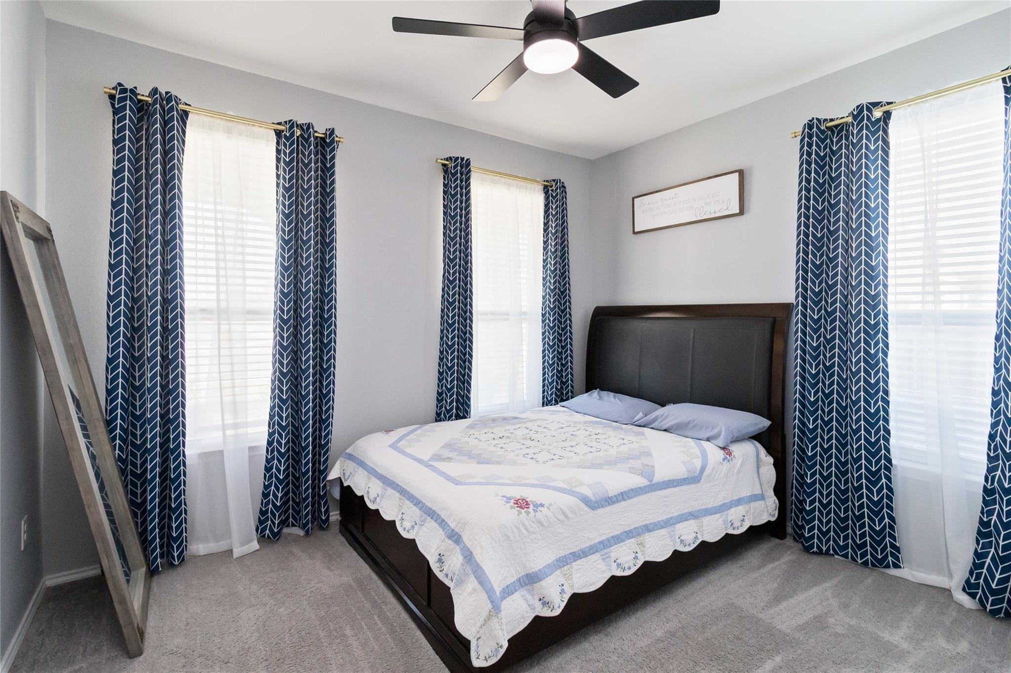 101 Redcliff Path Property Photo 15