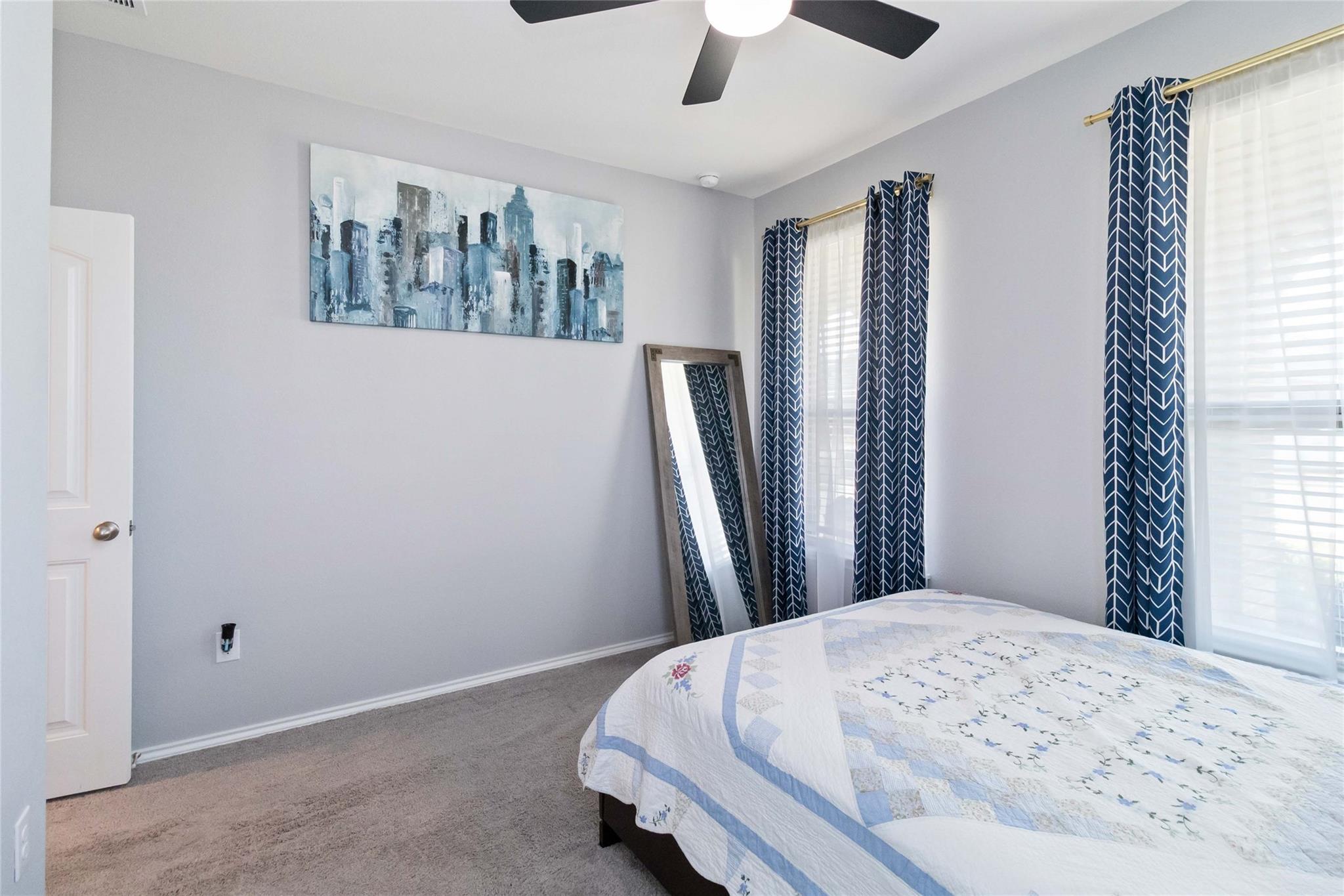 101 Redcliff Path Property Photo 16