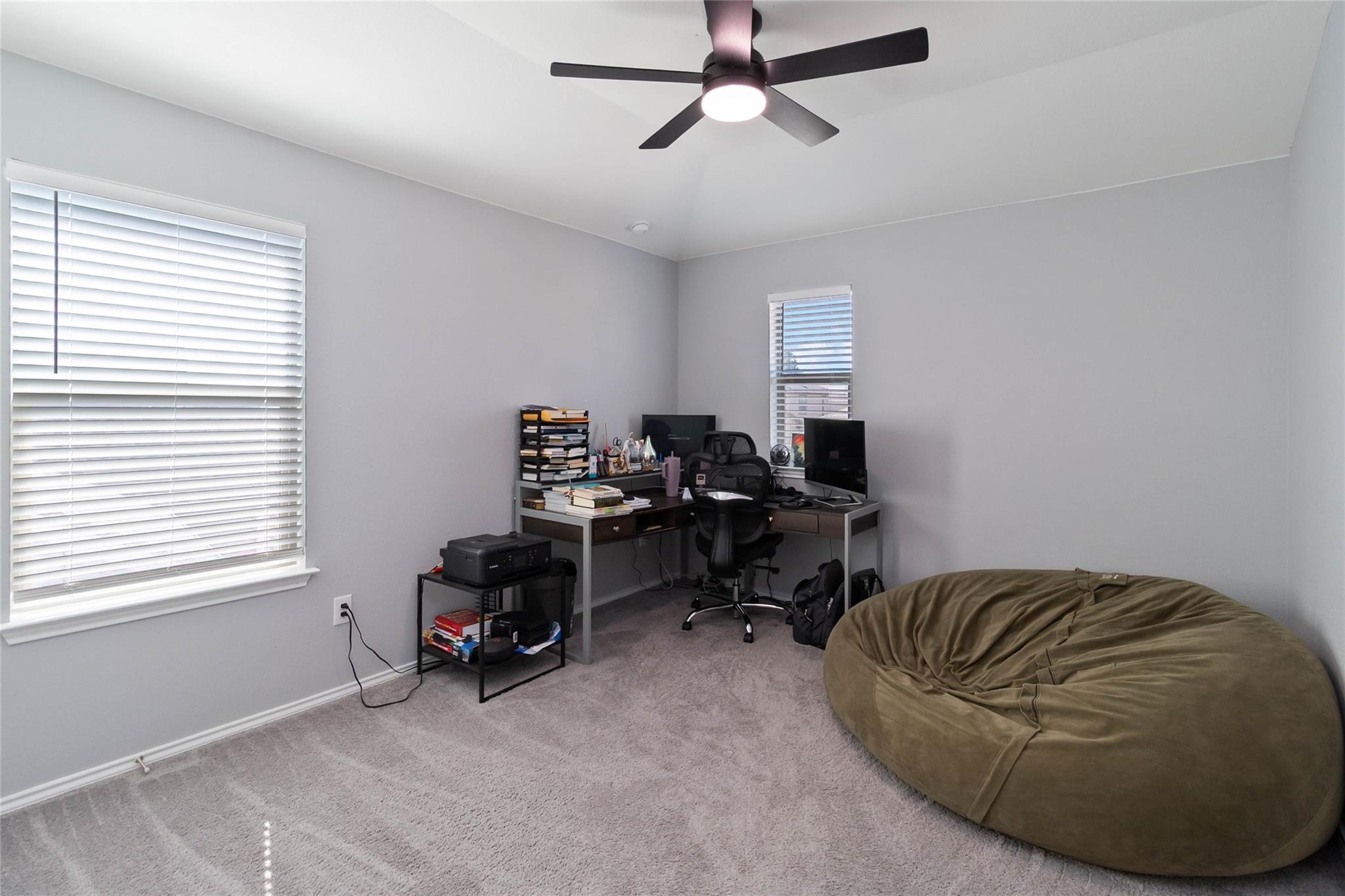 101 Redcliff Path Property Photo 22