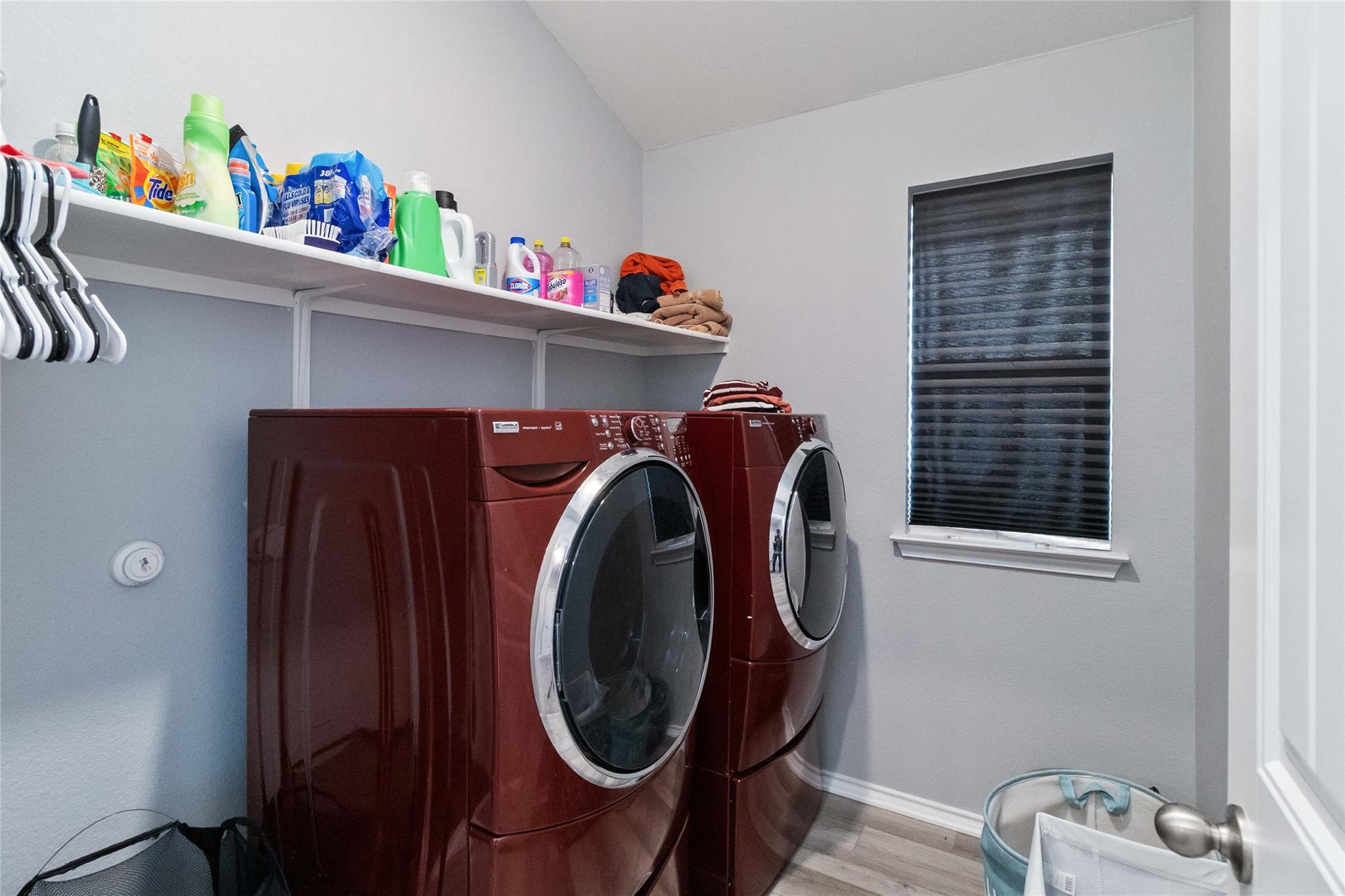 101 Redcliff Path Property Photo 24