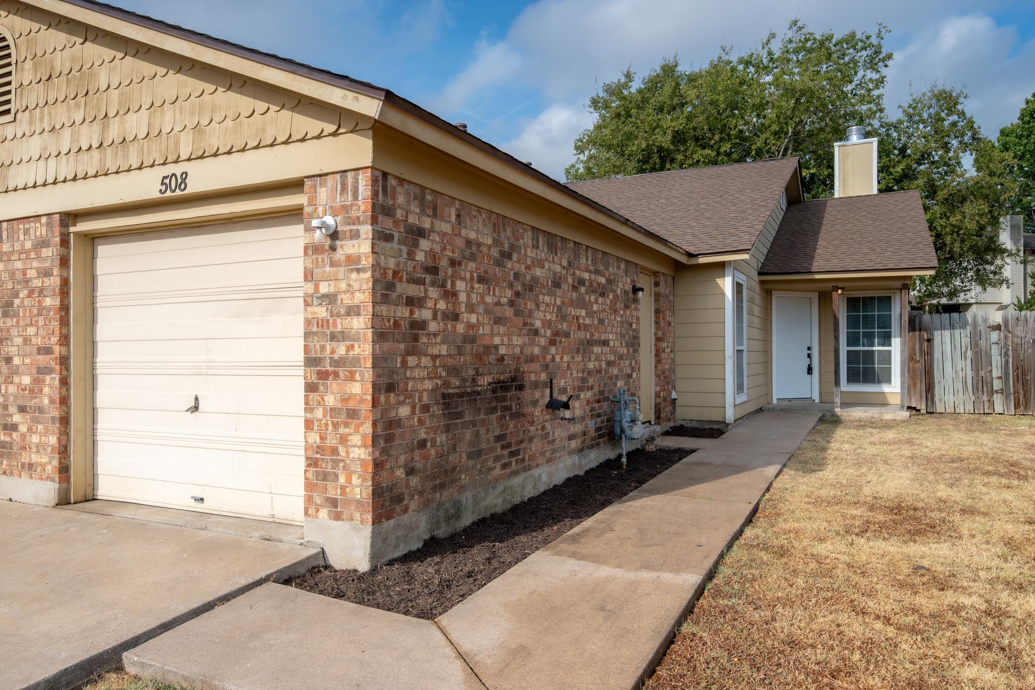 508/510 Greenlawn Blvd Property Photo 7
