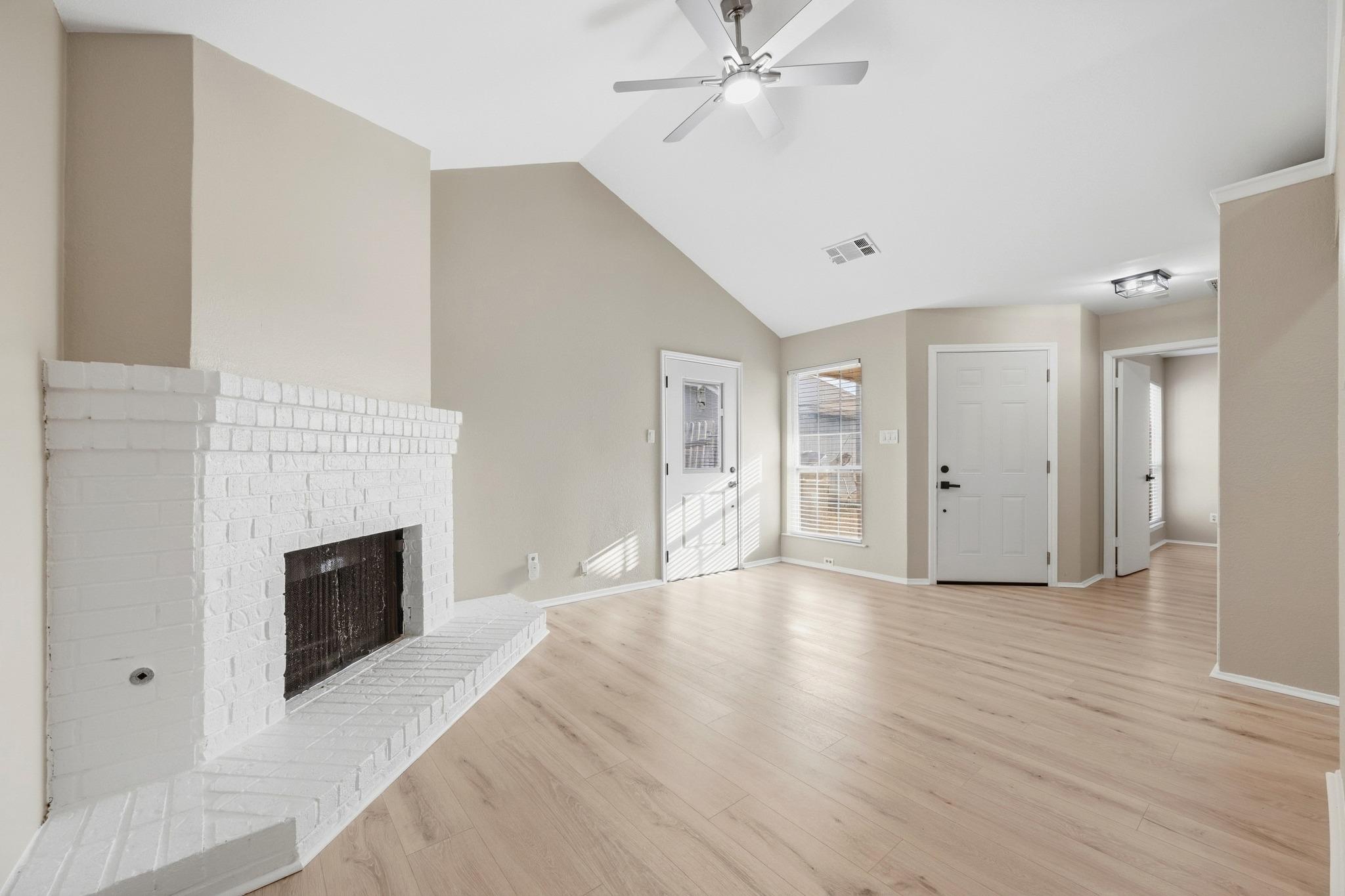 508/510 Greenlawn Blvd Property Photo 11