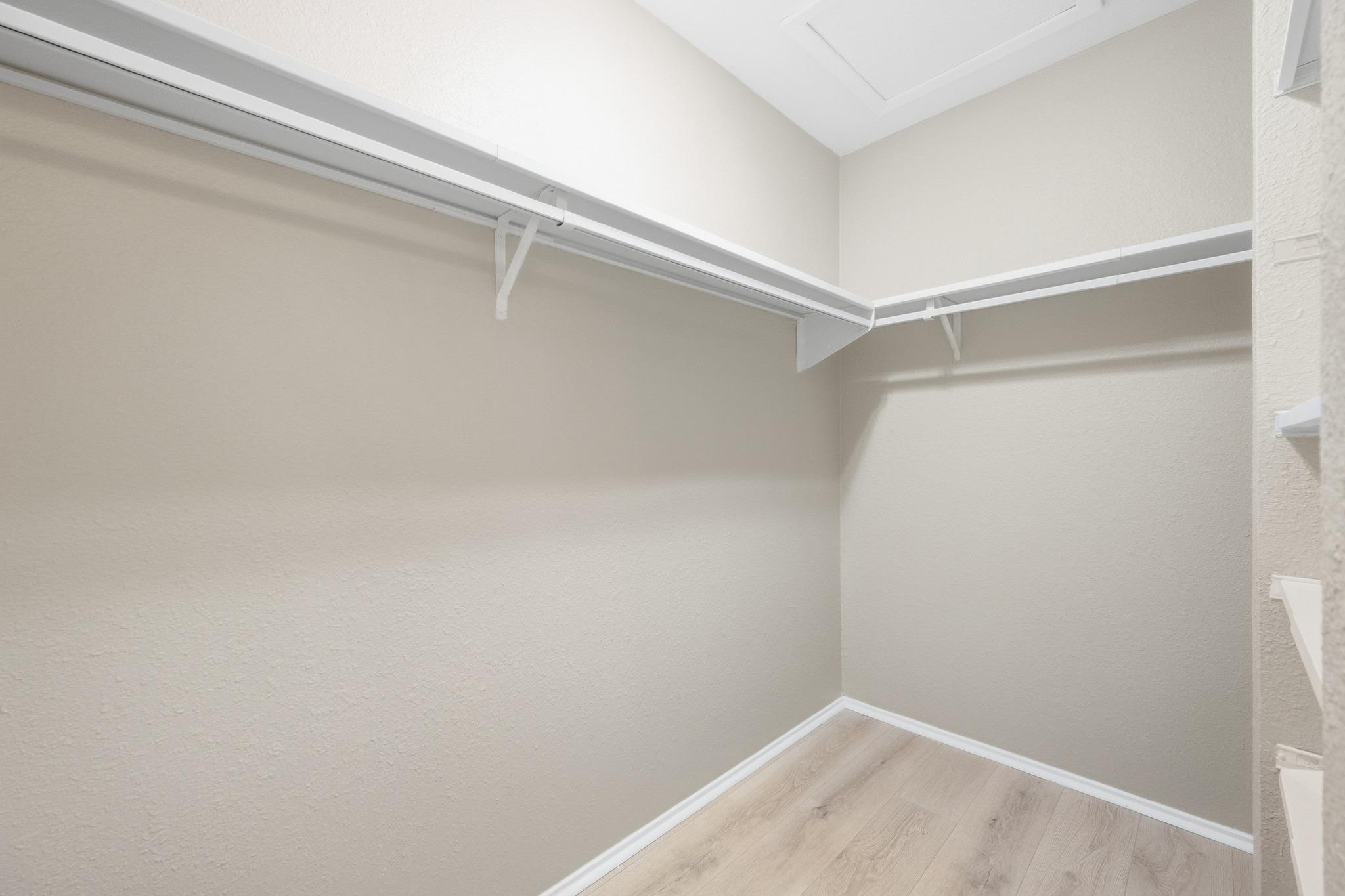 508/510 Greenlawn Blvd Property Photo 23