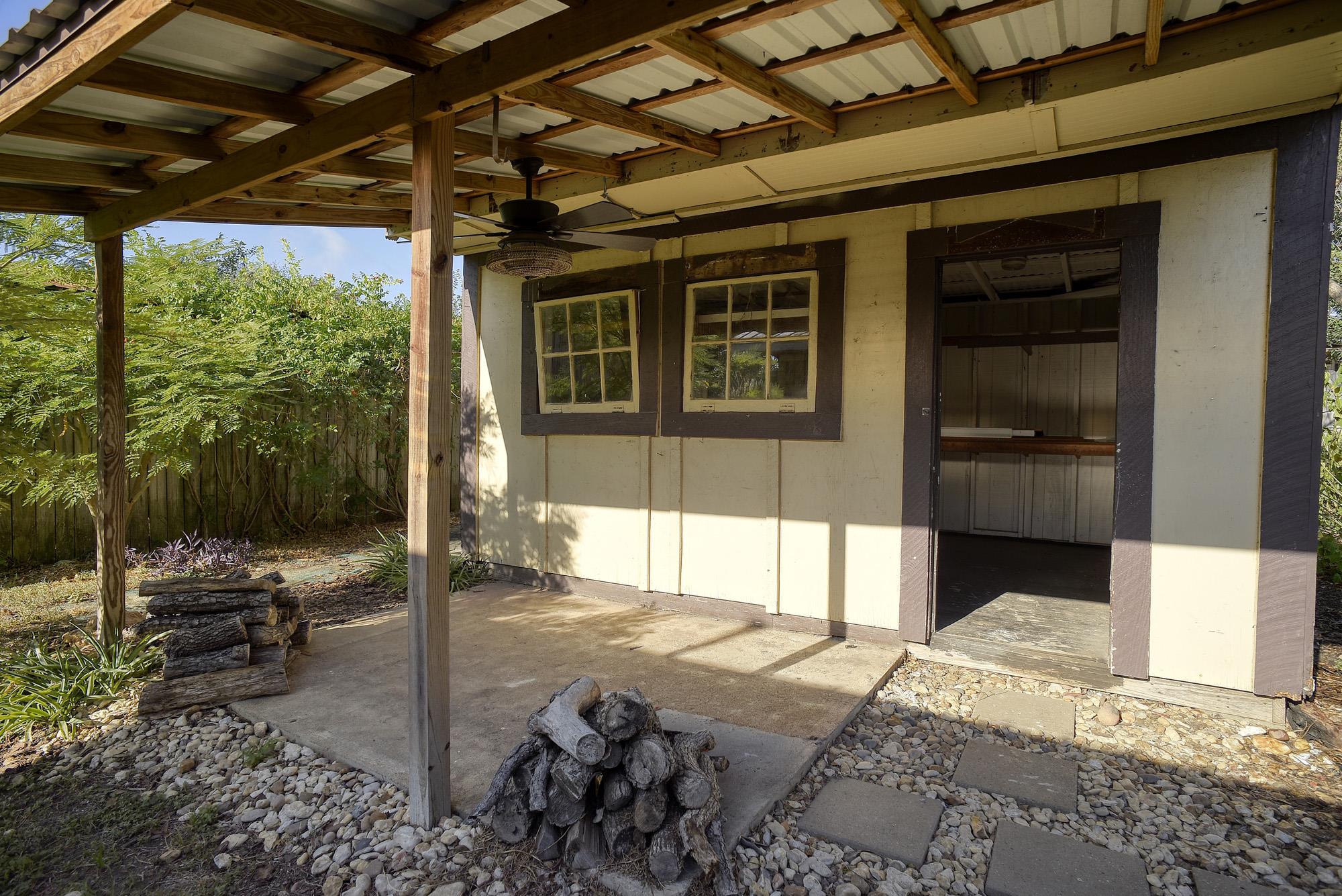 1108 Haysel St Property Photo 24
