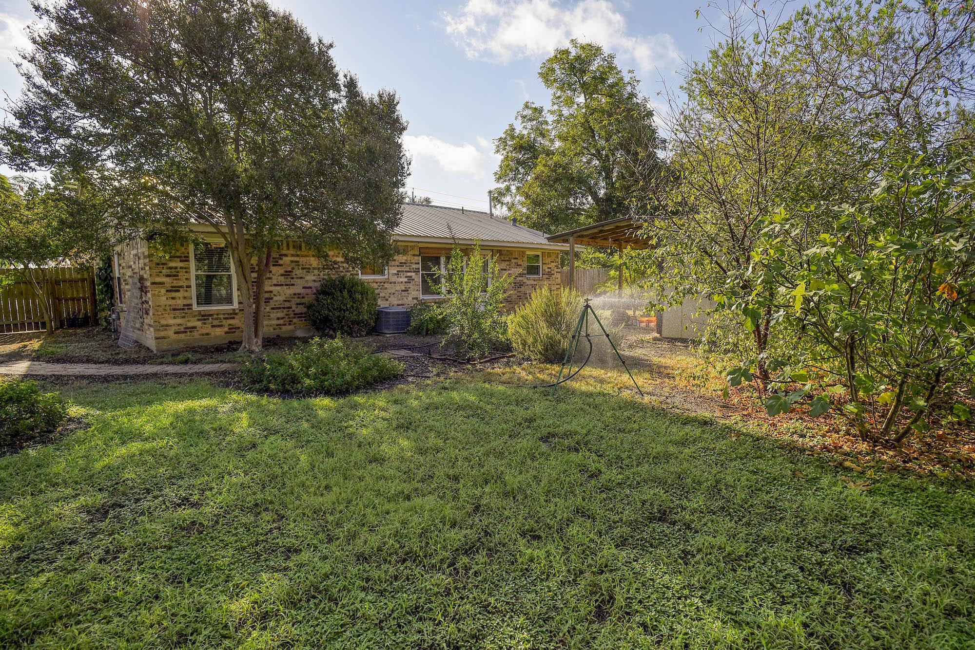 1108 Haysel St Property Photo 28