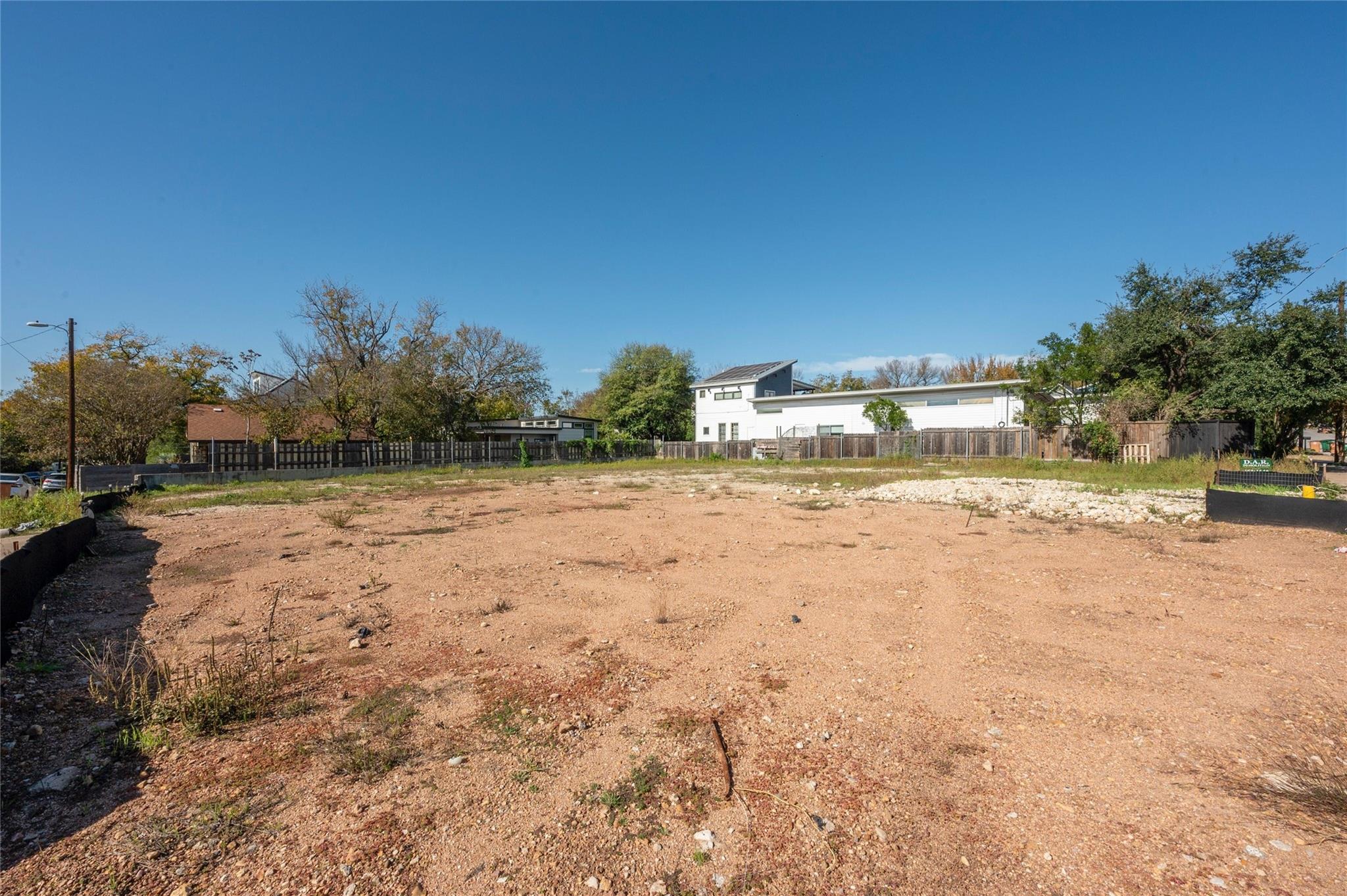 1402 Cedar Ave Property Photo 2
