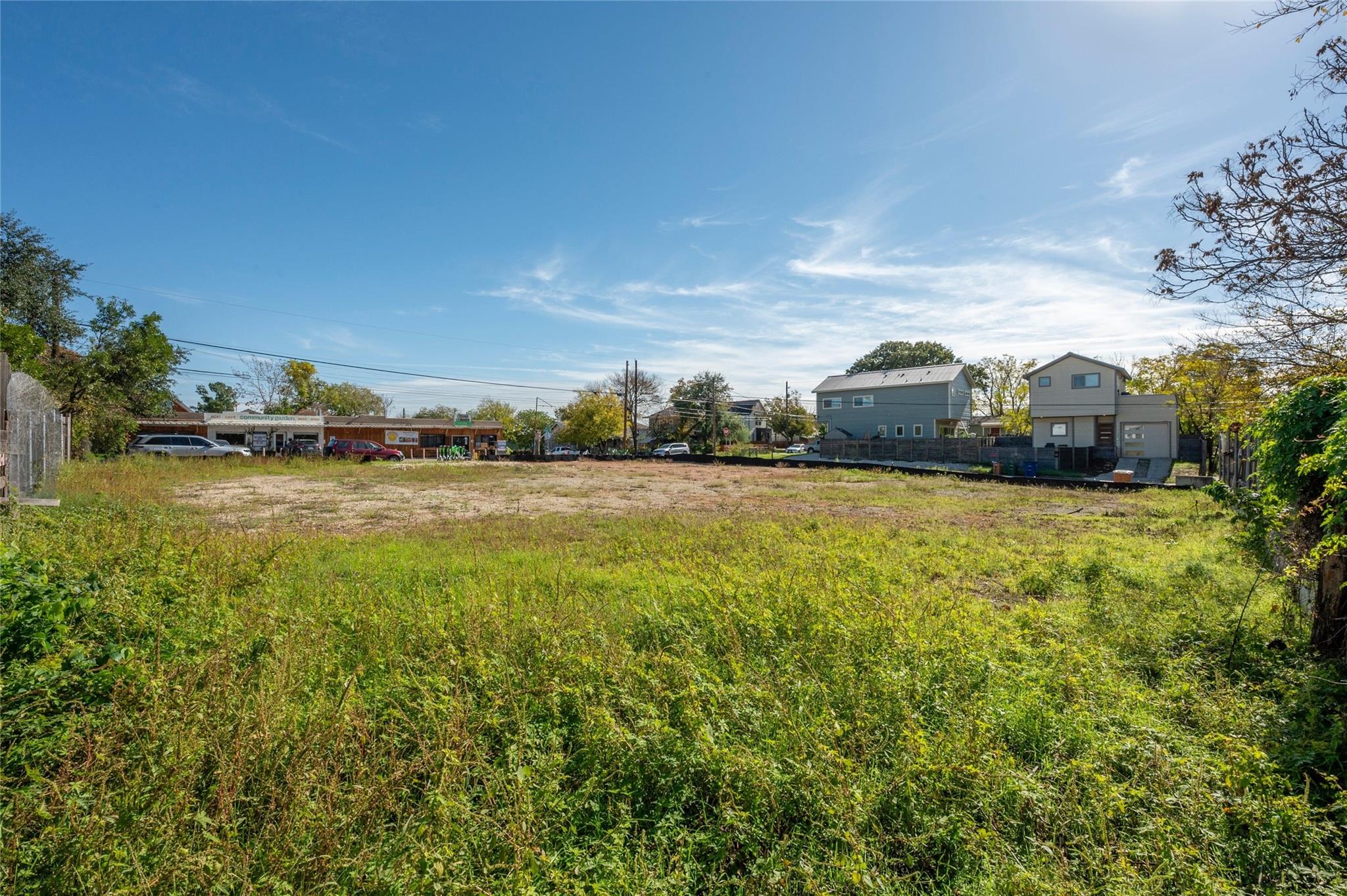 1402 Cedar Ave Property Photo 3