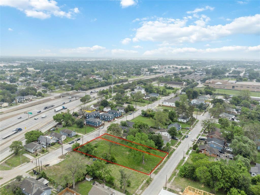 4604 & 4608 Market St Property Photo 4