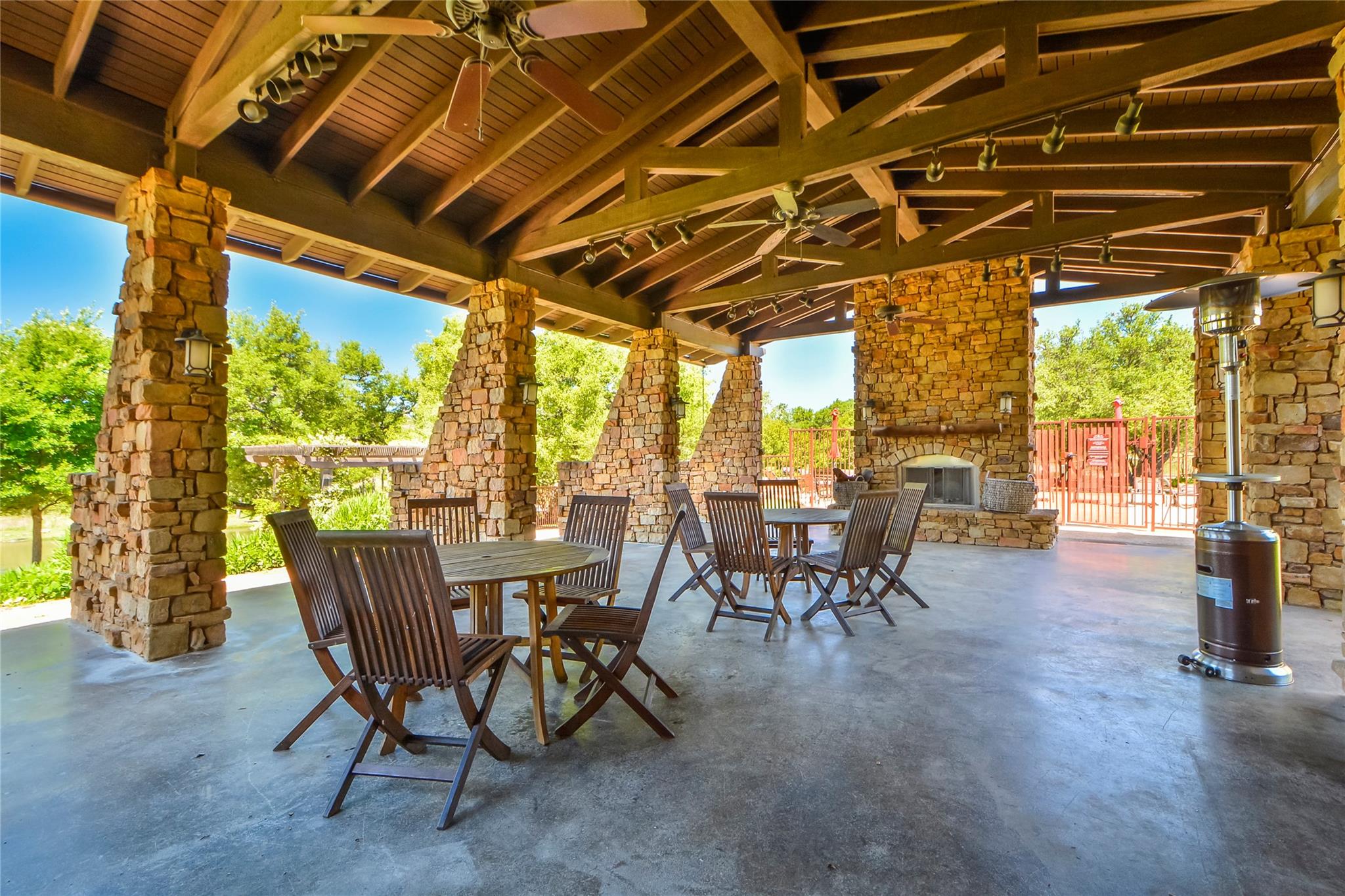 8417 Lakewood Ridge Cv Property Photo 32
