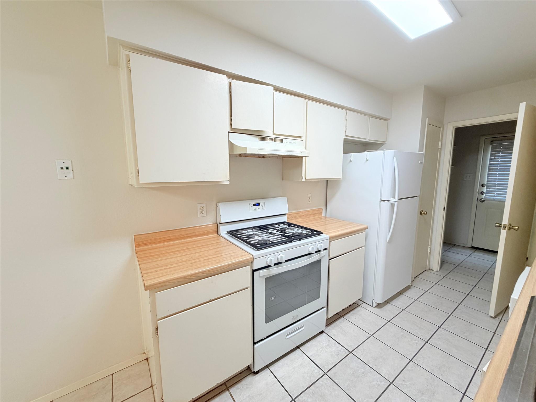 405 Parkhill Cv Property Photo 10