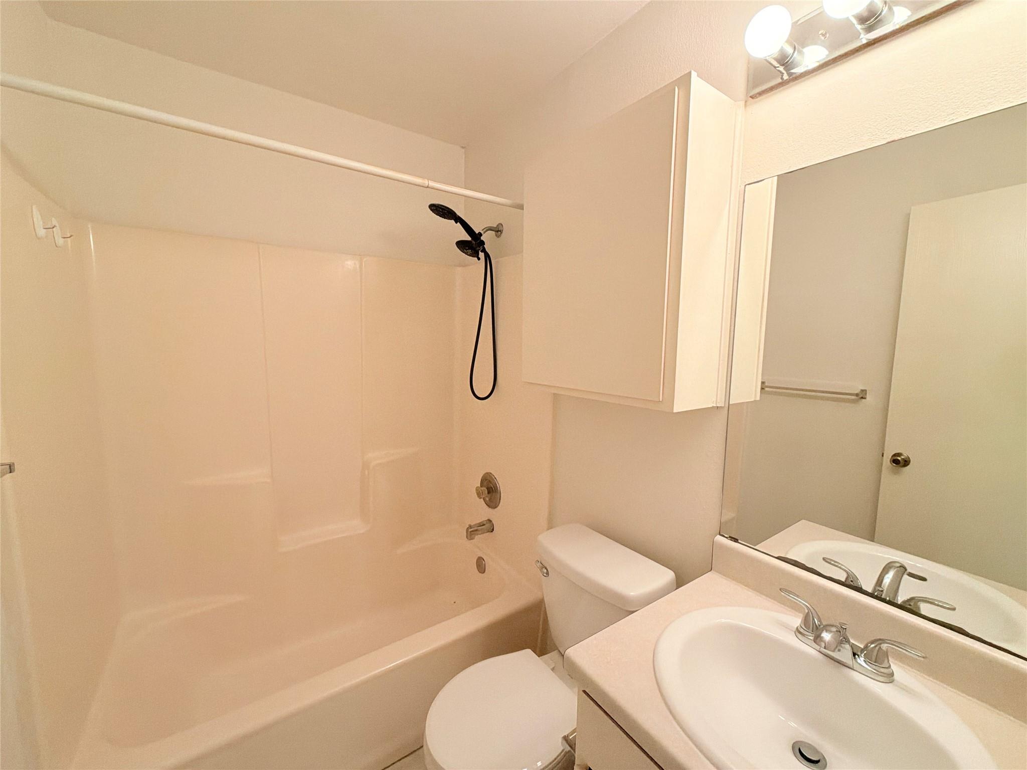 405 Parkhill Cv Property Photo 26