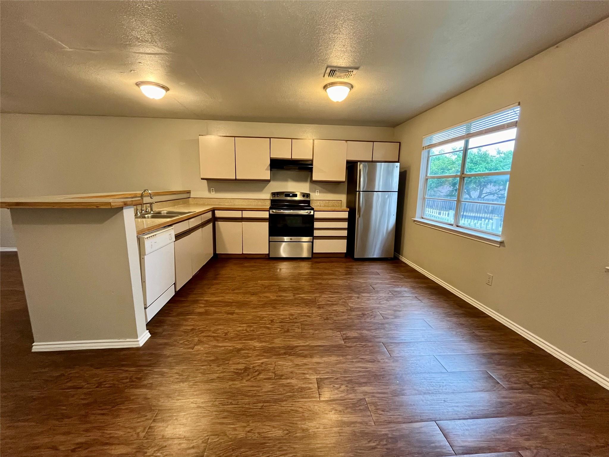 1841 River Crossing Cir #b Property Photo 5