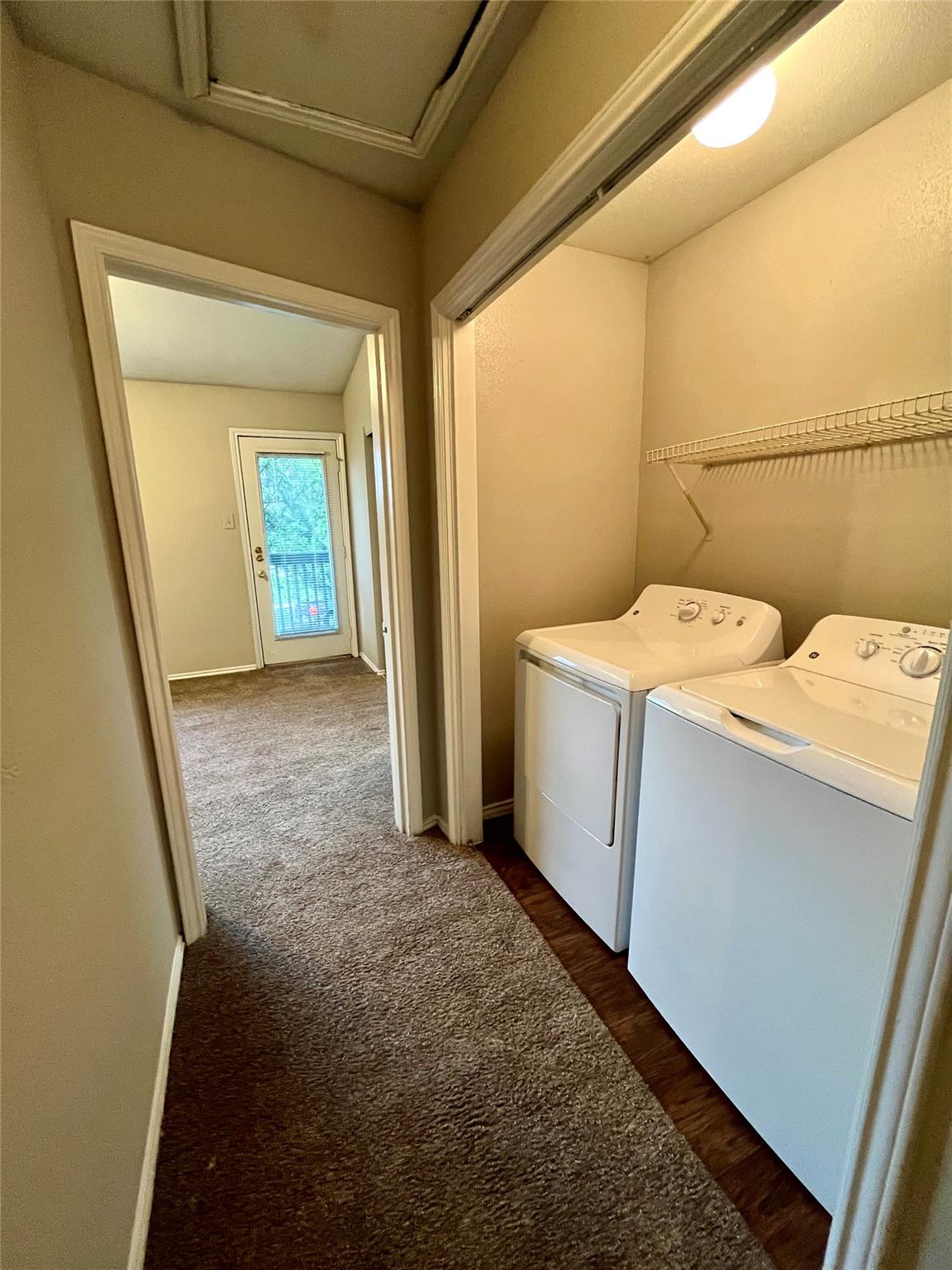 1841 River Crossing Cir #b Property Photo 8