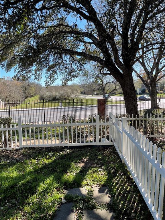 1841 River Crossing Cir #b Property Photo 16