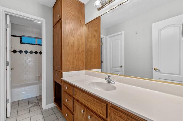 16 Brenda Ln Property Photo 19